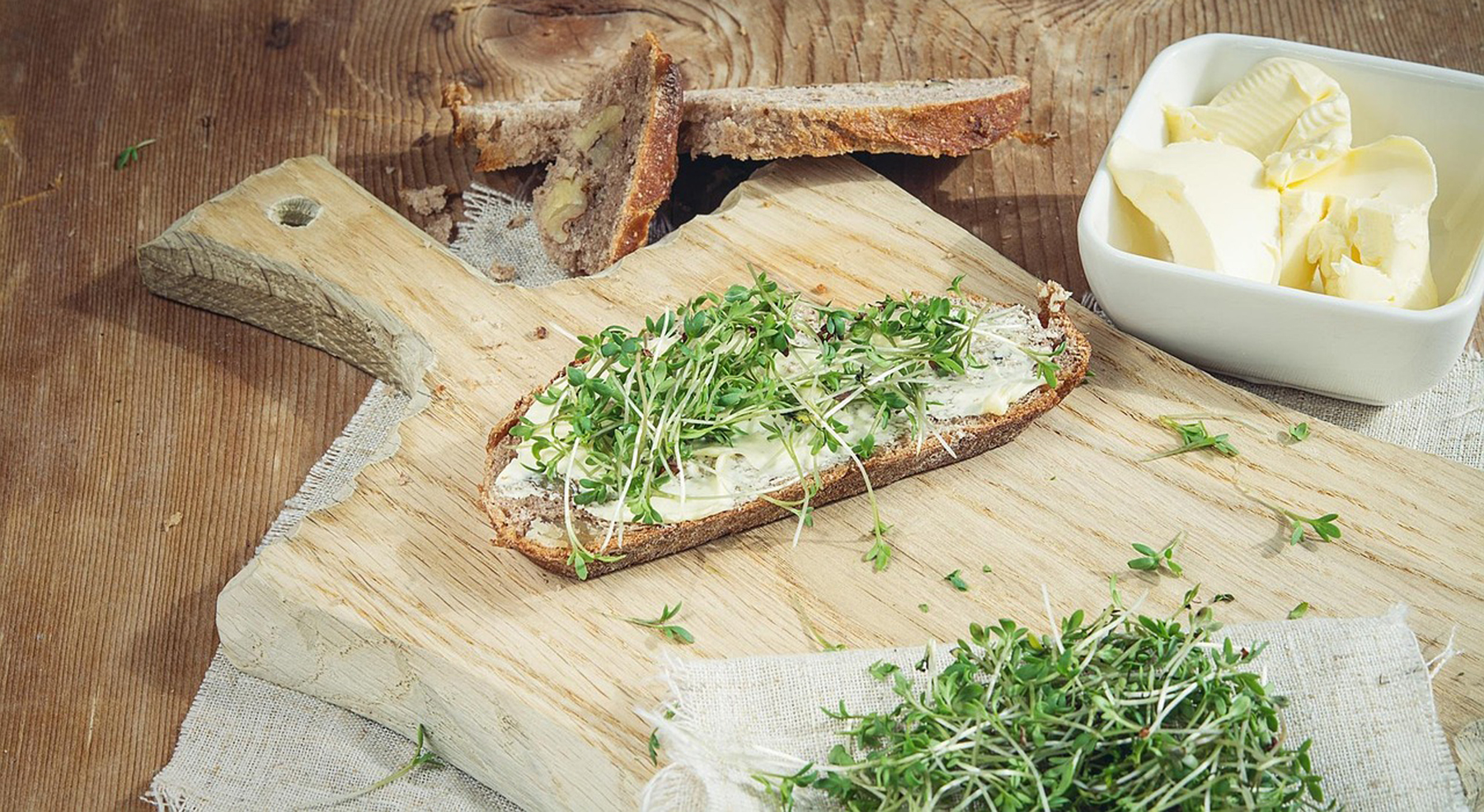 2025 Article7 CuttingBoardSandwich